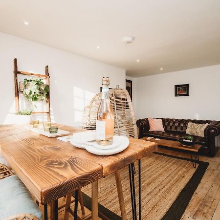 Pass The Keys Stylish 2 Bed Eco Flat In The Heart Of Bath Apartment Exterior photo