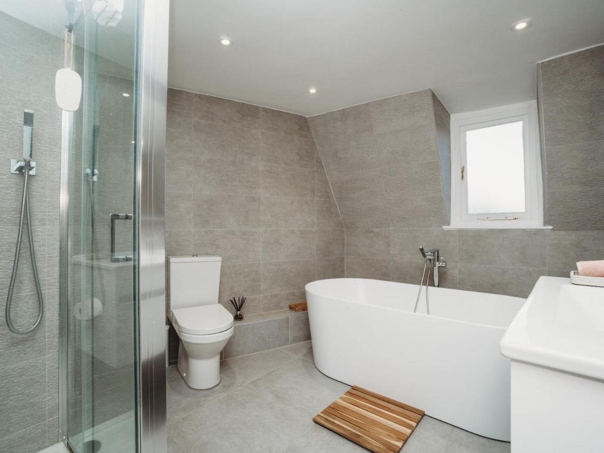 Pass The Keys Stylish 2 Bed Eco Flat In The Heart Of Bath Apartment Exterior photo